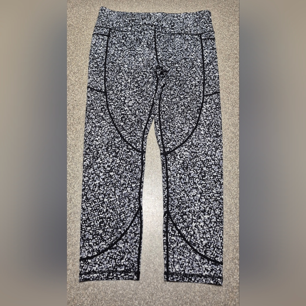 Womens Zyia Active Cropped Legging Size 16/18